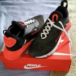 Nike Air Max 2090 Reverse Duck Camo